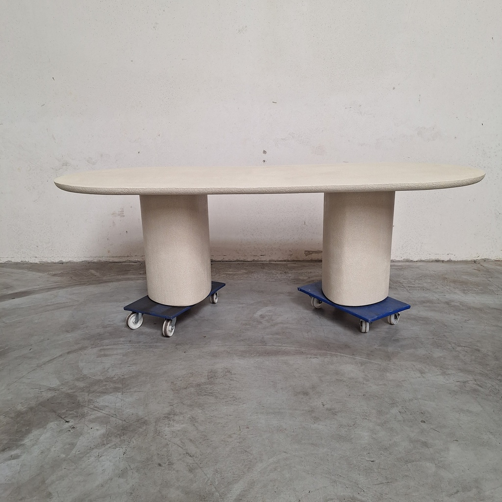 Elements dining table