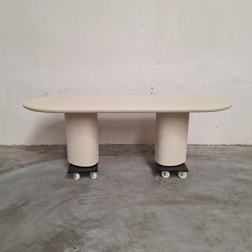 Elements dining table