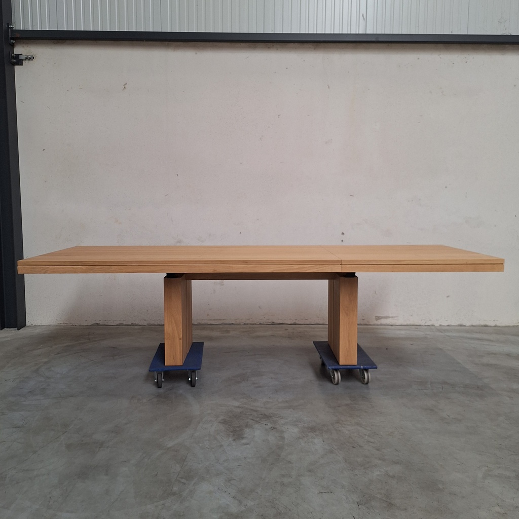 Double extendable dining table