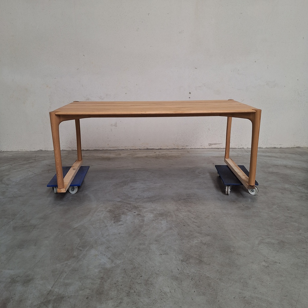 PI dining table - 200cm