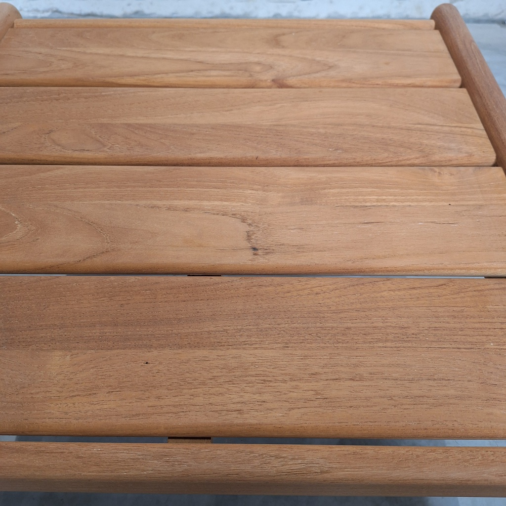 Jack outdoor side table
