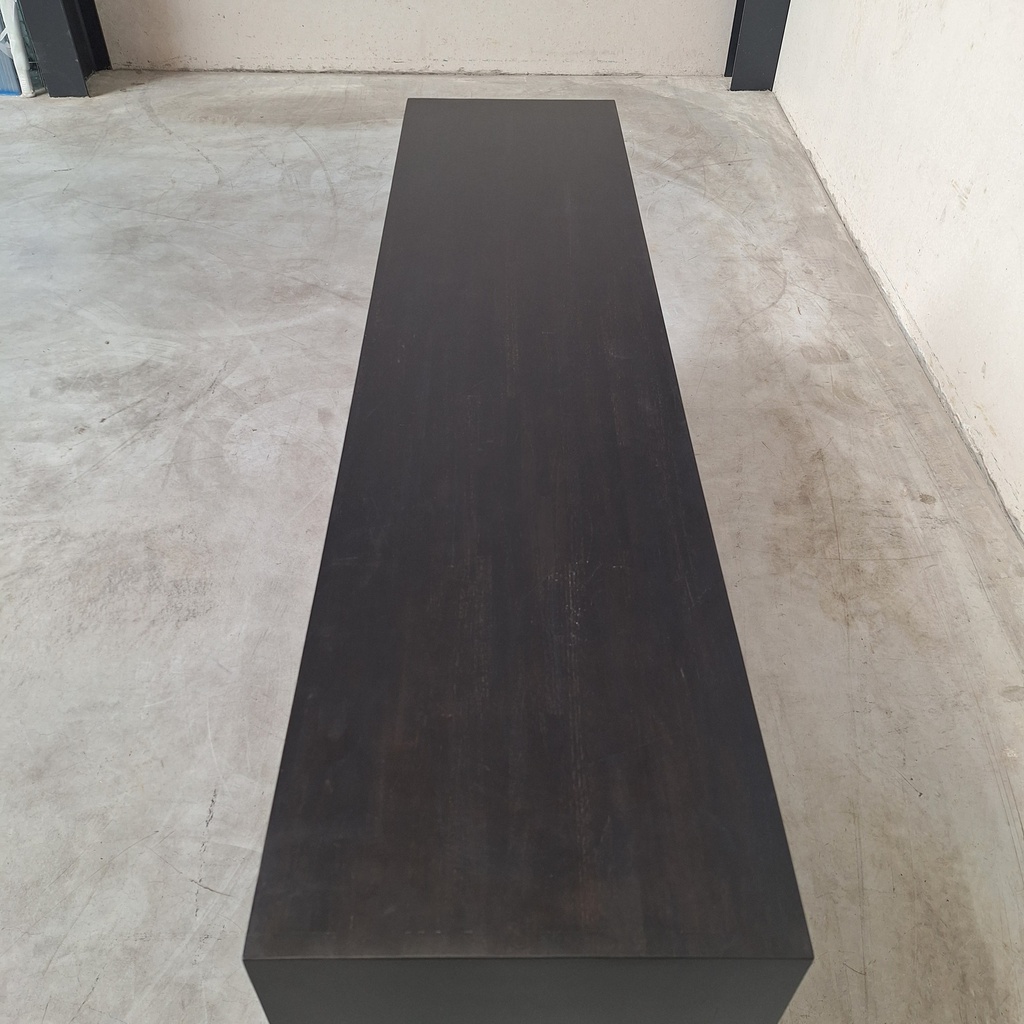 Roller Max sideboard
