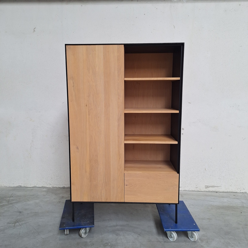 Blackbird cupboard