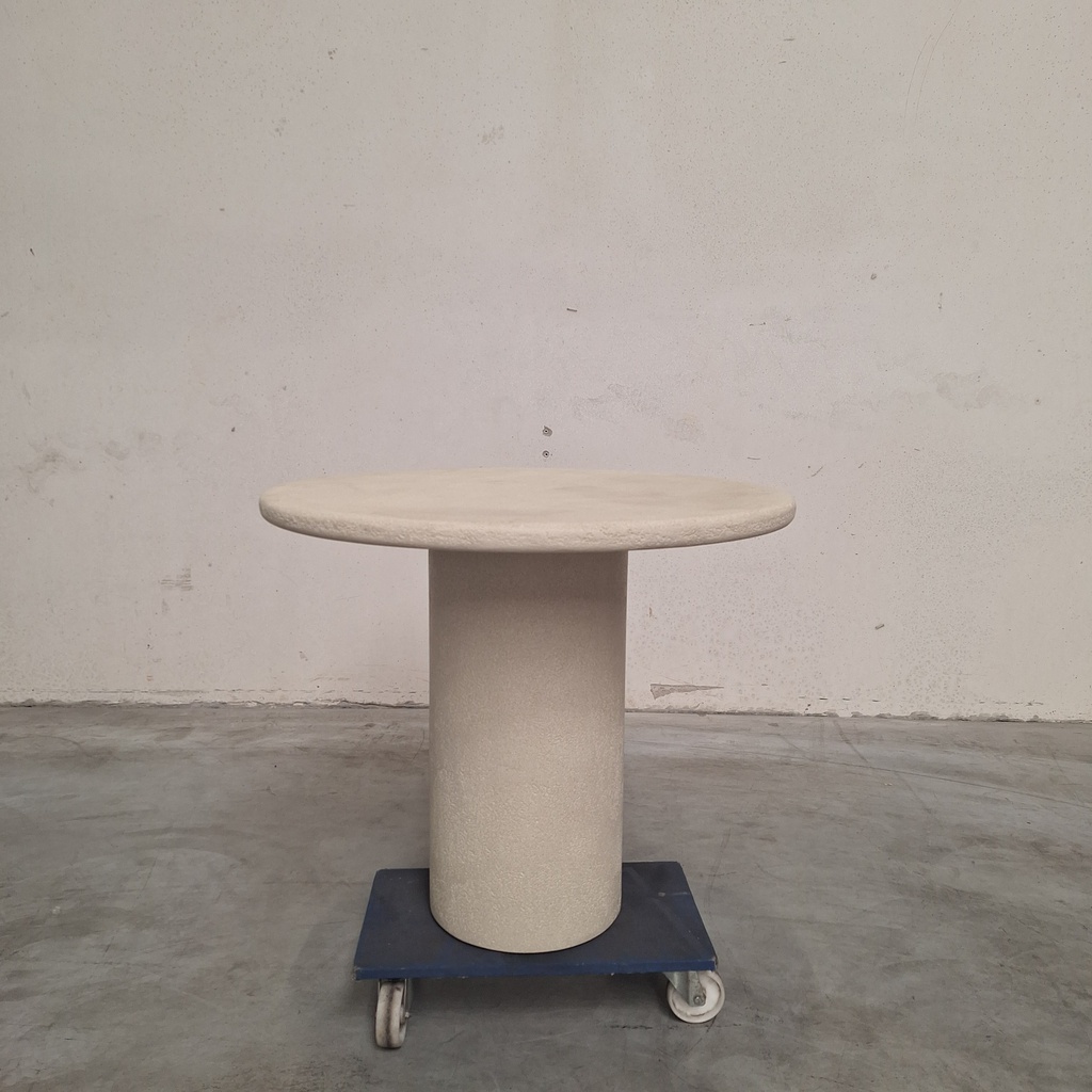Elements dining table