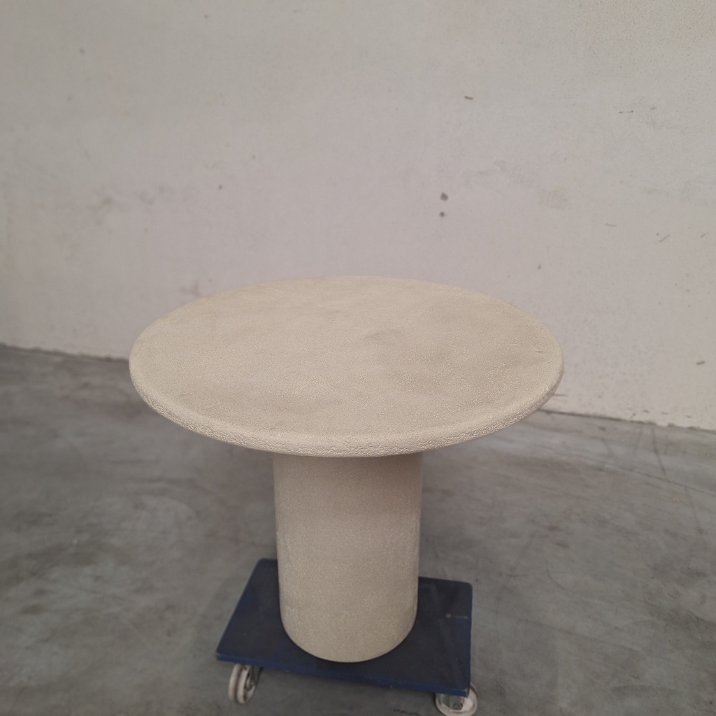 Elements dining table