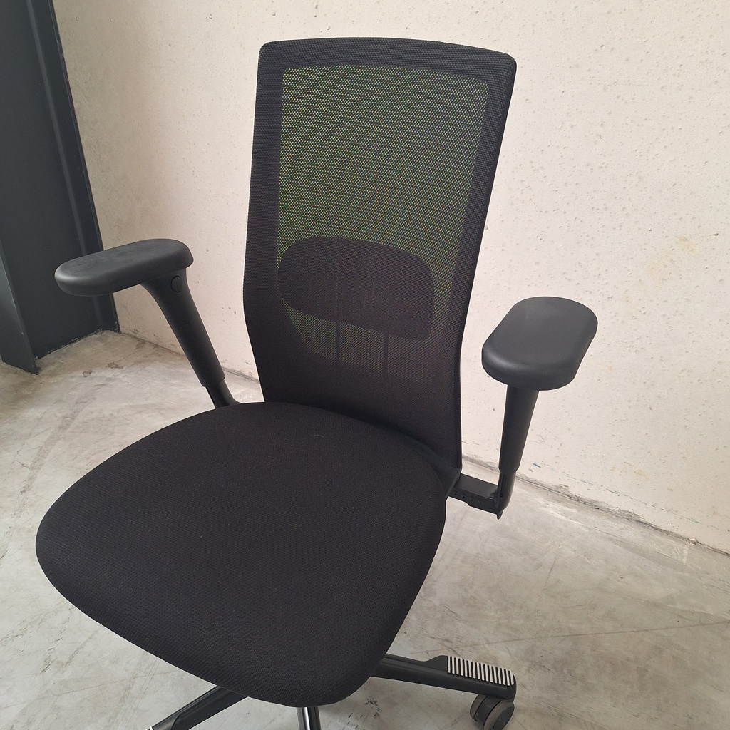 Futu mesh 1100 office chair