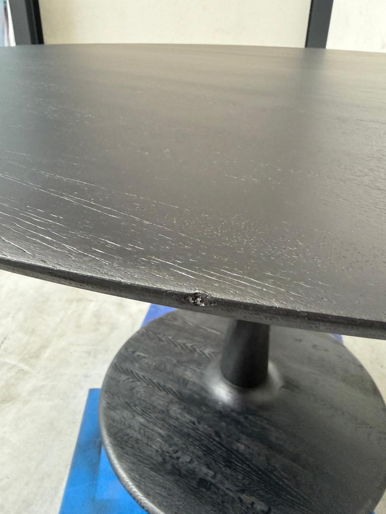 Torsion dining table - 127cm