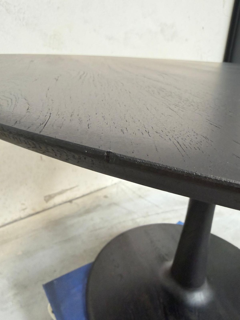 Torsion dining table - 127cm