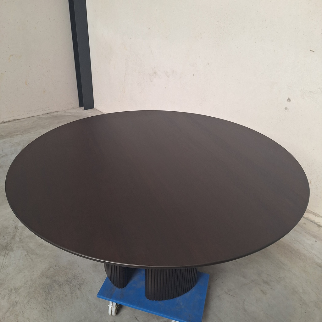 Roller Max dining table - 150cm