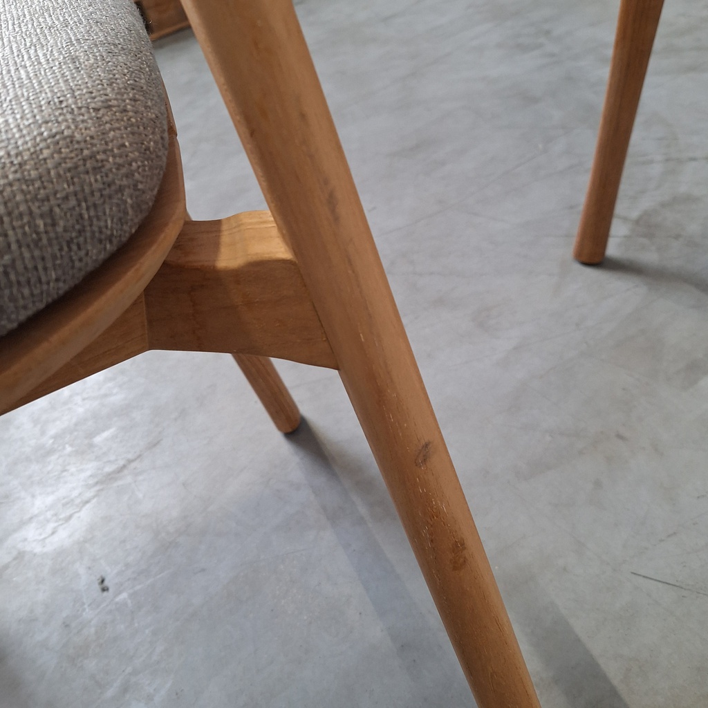 Set of 4 Bok outdoor dining chairs with cushions