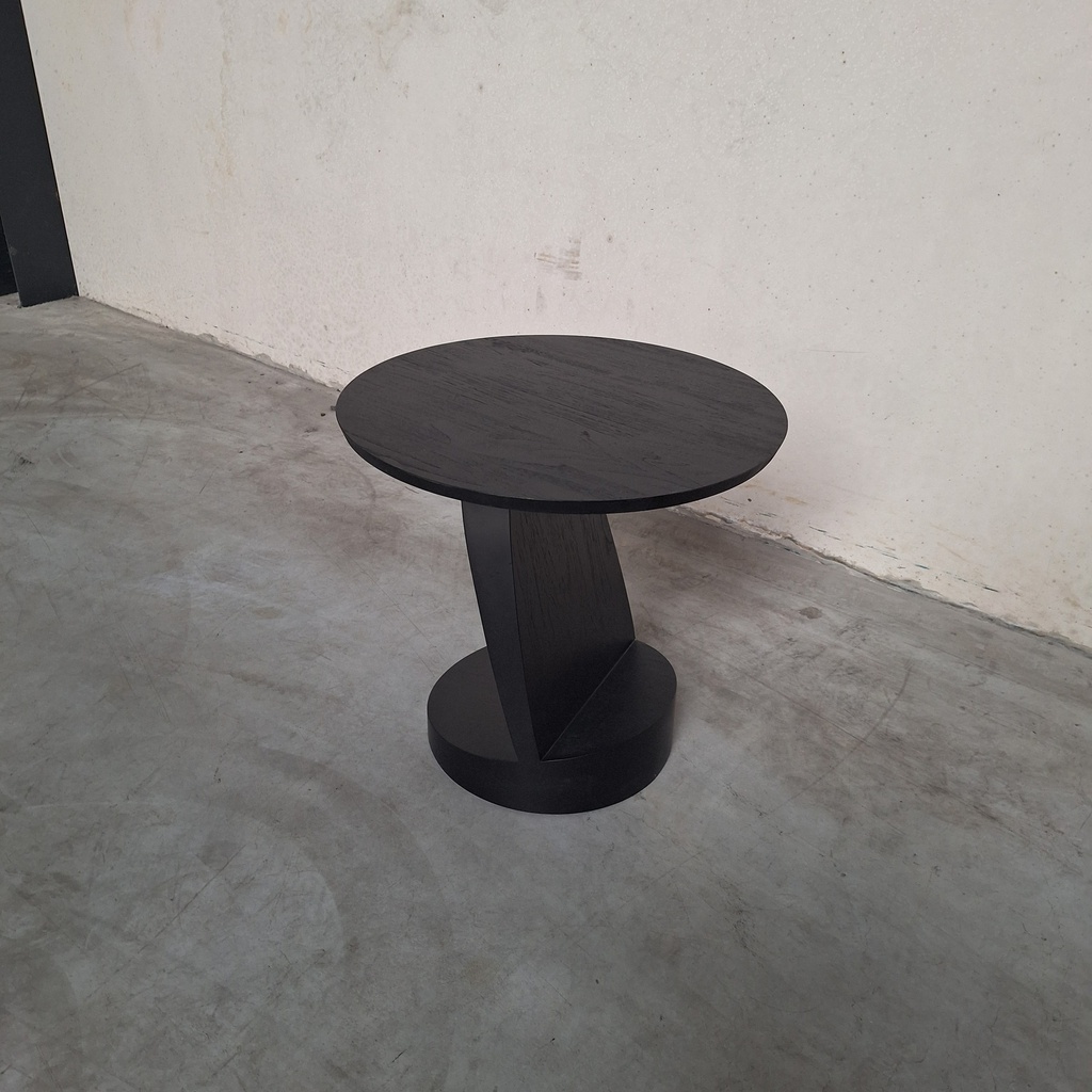 Oblic side table