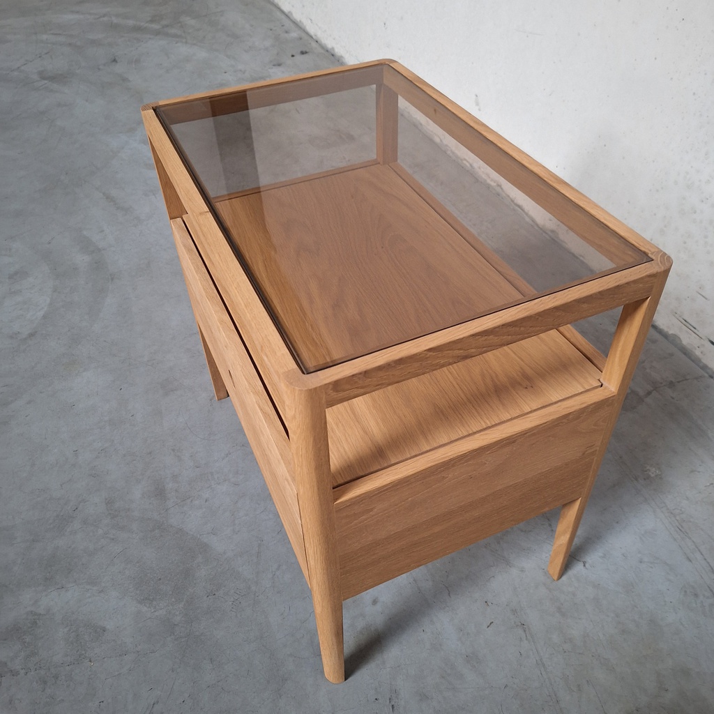 Spindle bedside table