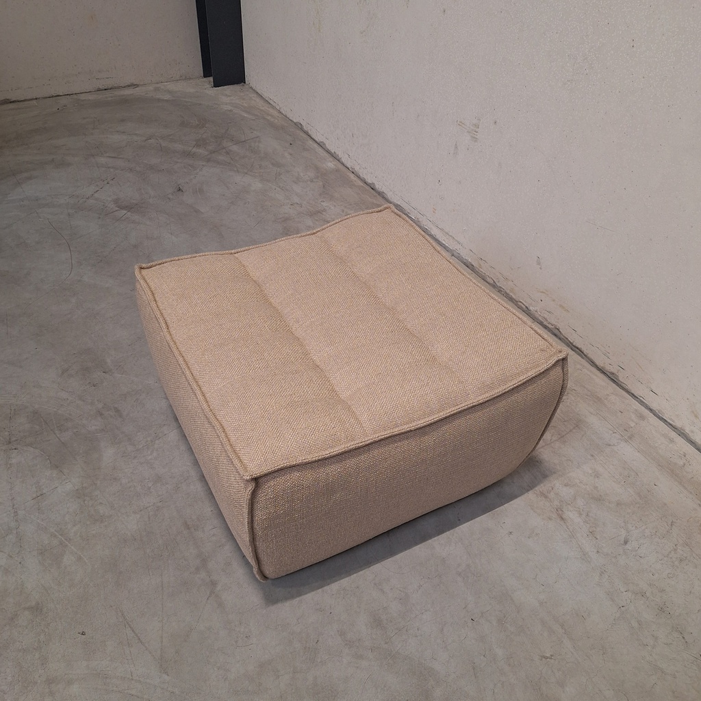 N701 footstool