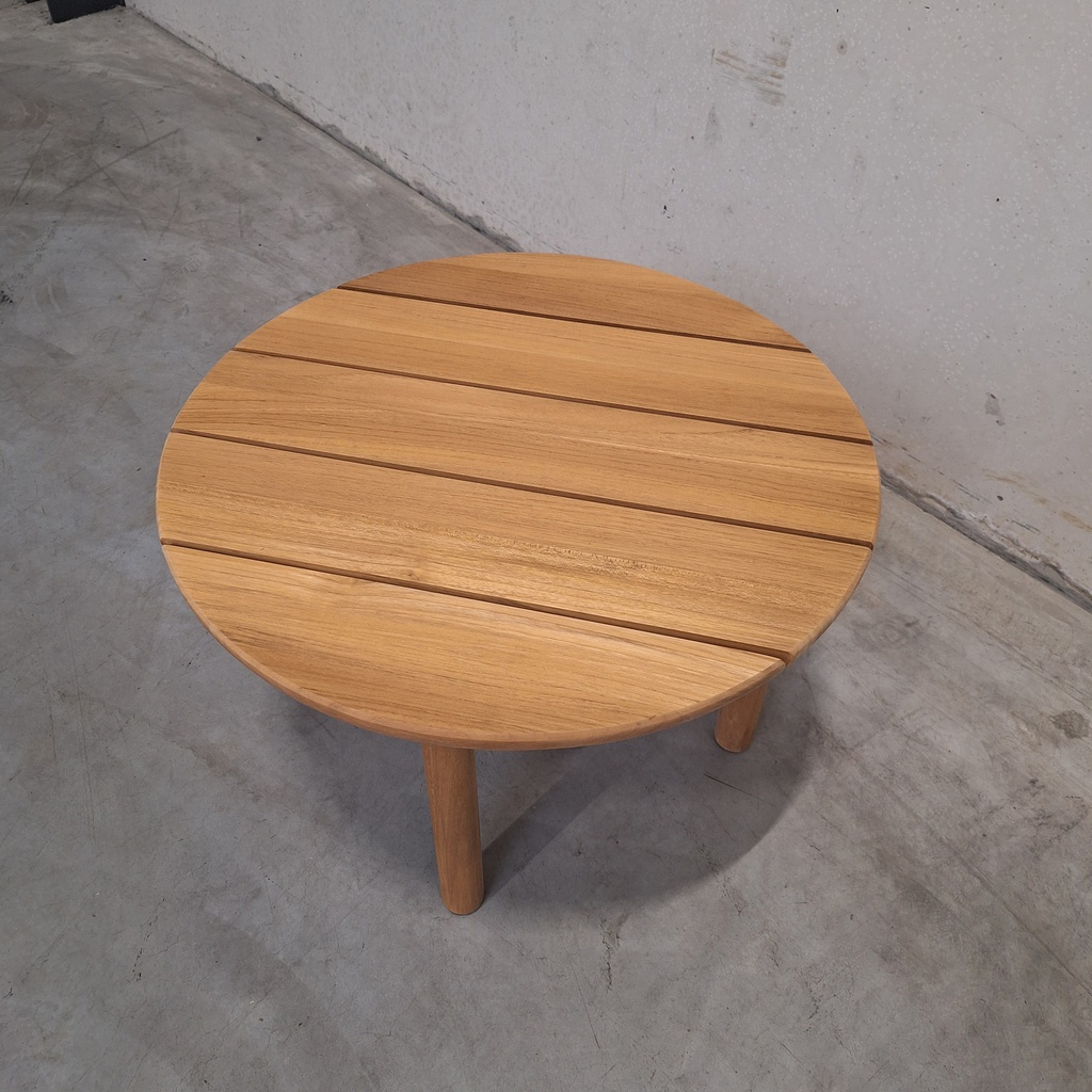 Quatro outdoor side table