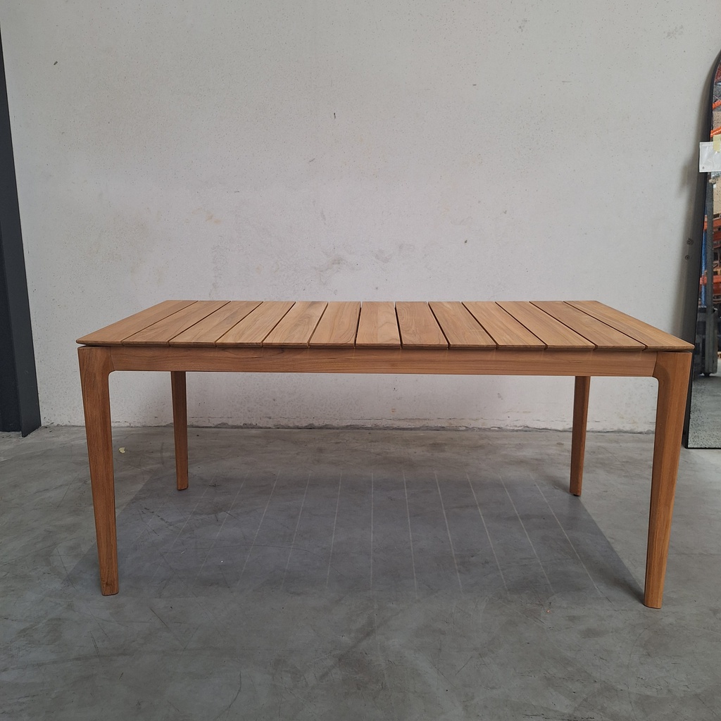 Bok outdoor dining table