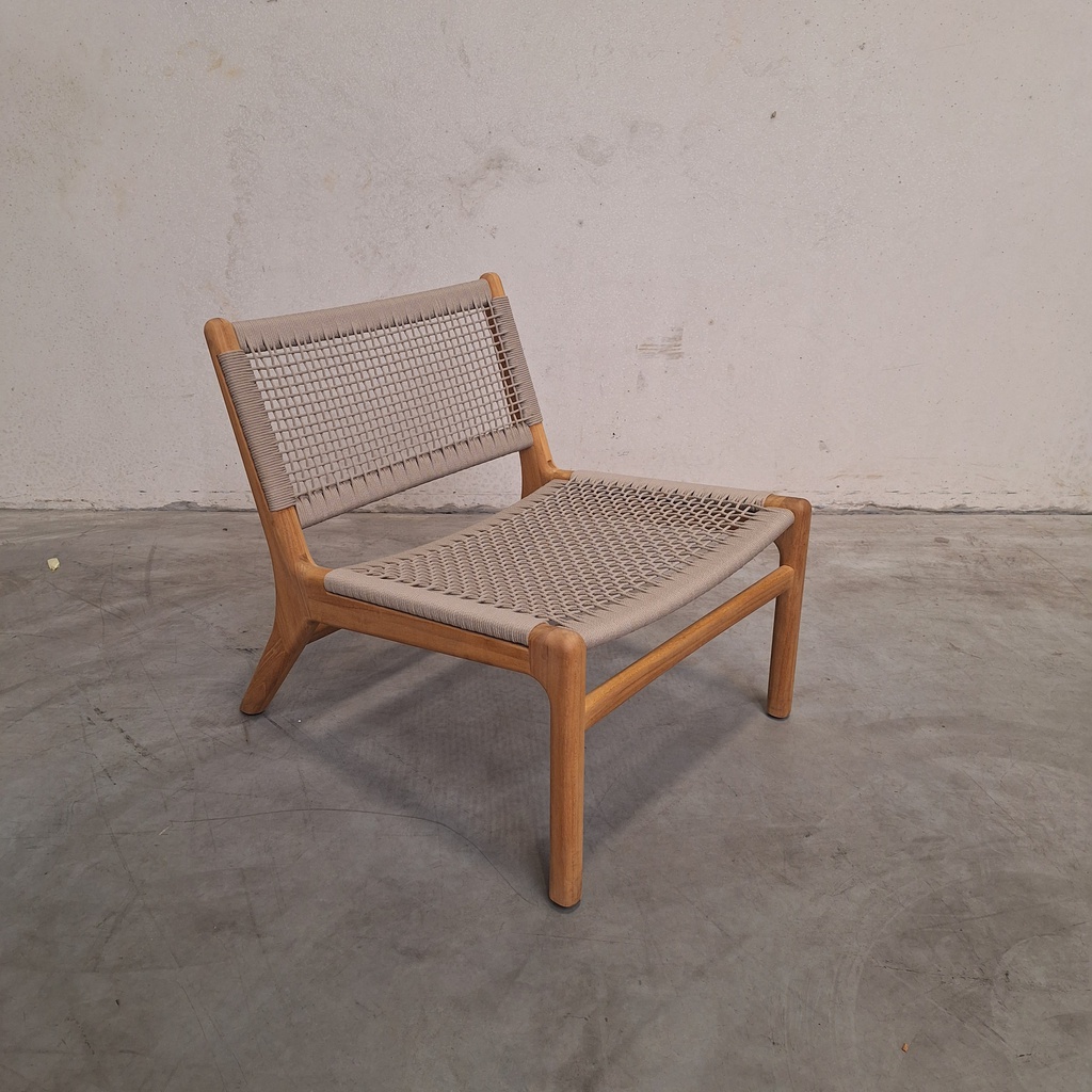 Jack Woven outdoor lounge chair
