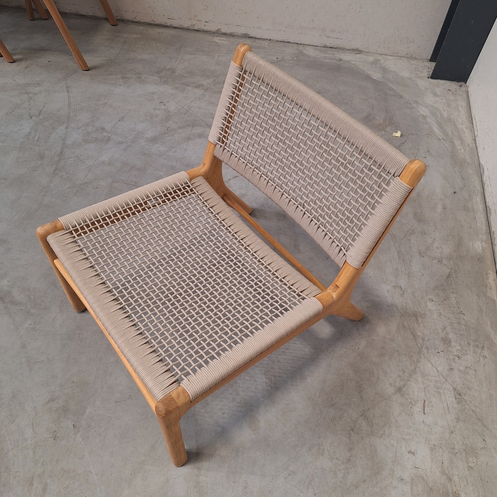 Jack Woven outdoor lounge chair