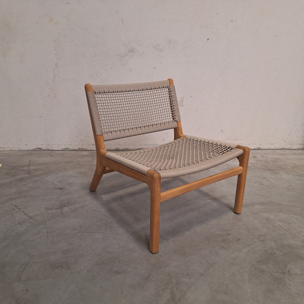Jack Woven outdoor lounge chair