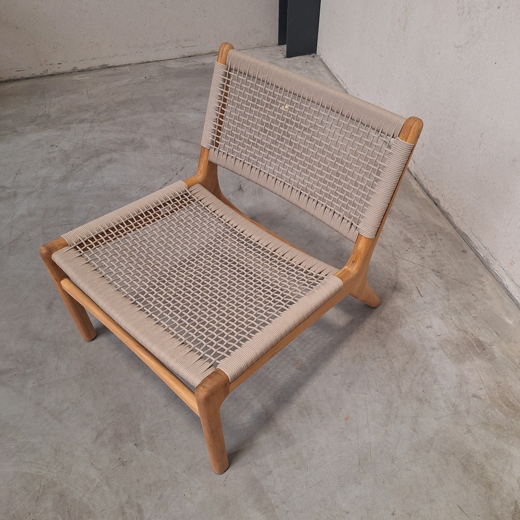 Jack Woven outdoor lounge chair