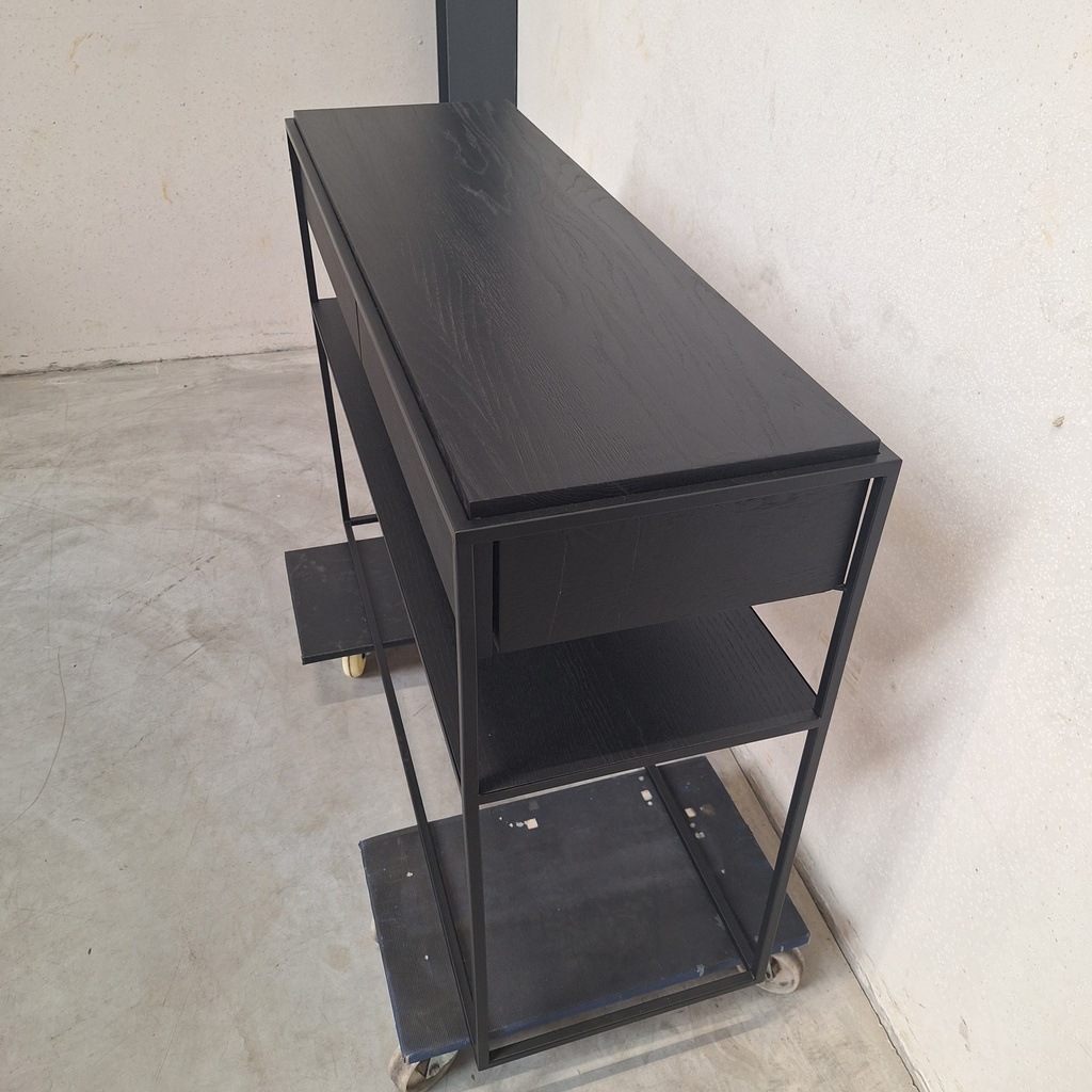 Monolit console (black)