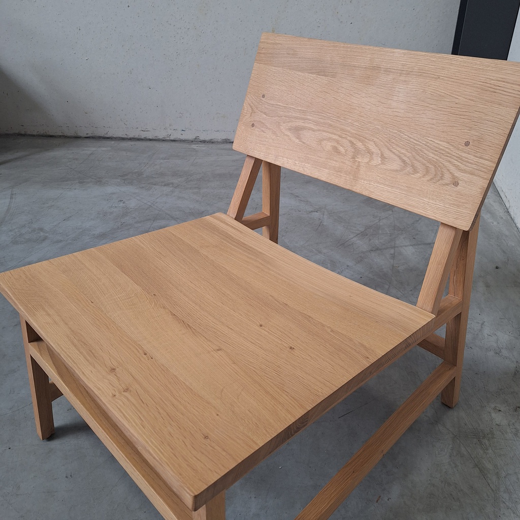 N2 lounge chair