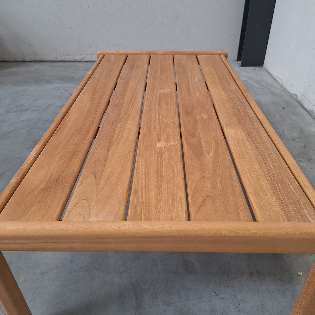 Jack outdoor coffee table