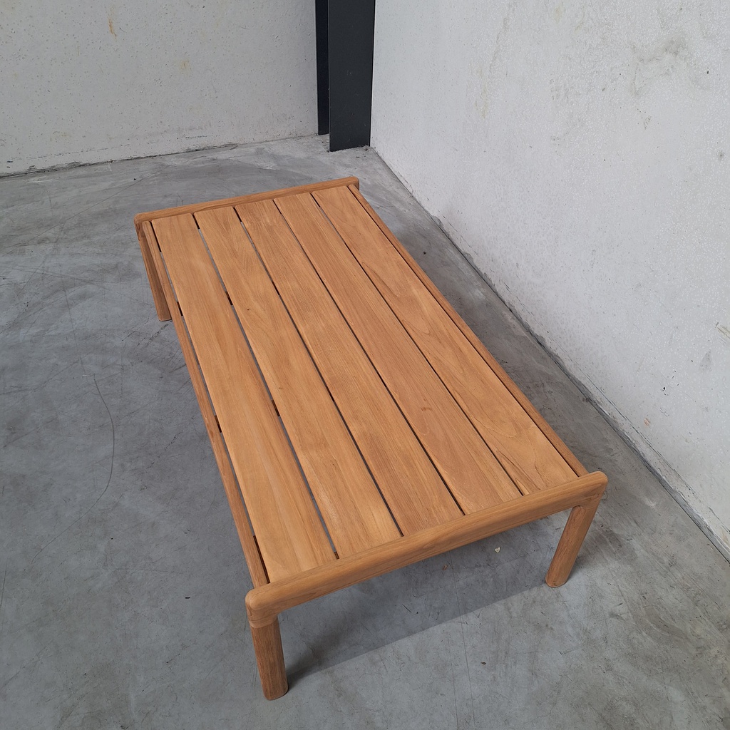 Jack outdoor coffee table