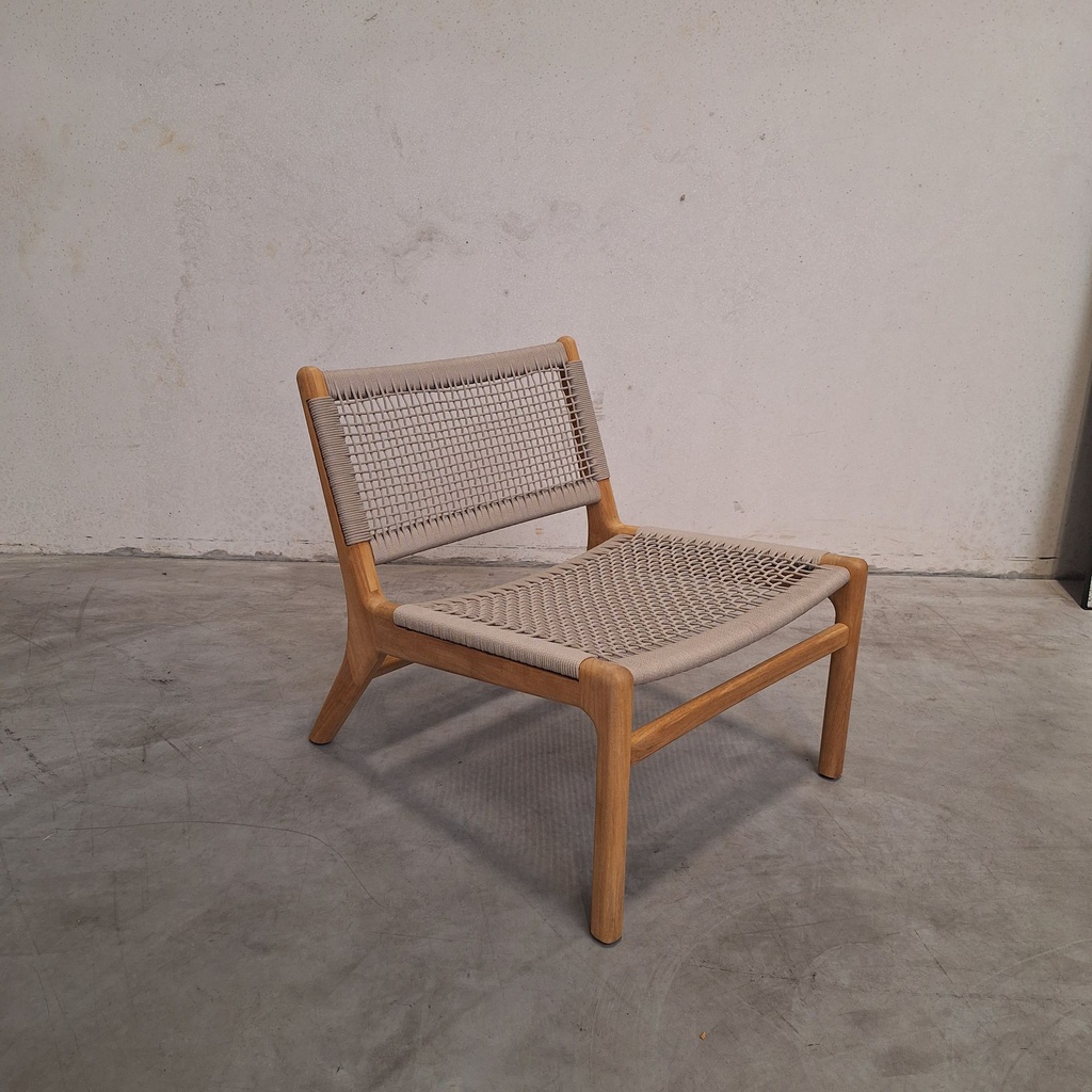 Jack Woven outdoor lounge chair