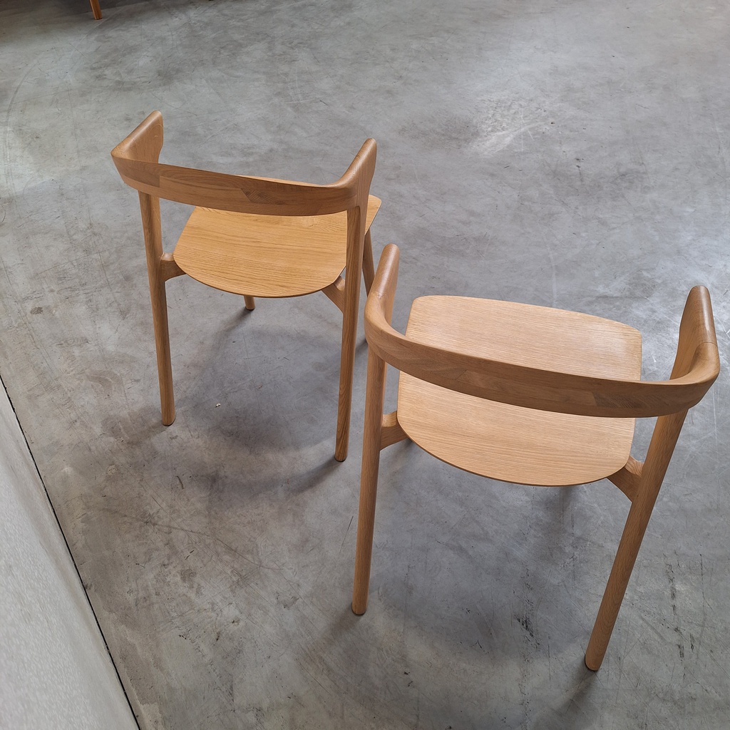 Set of 2 Bok dining chairs