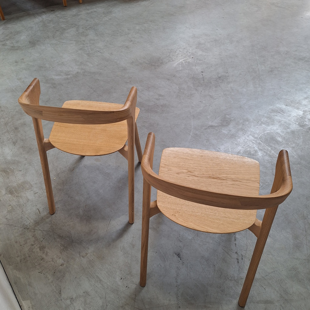 Set of 2 Bok dining chairs