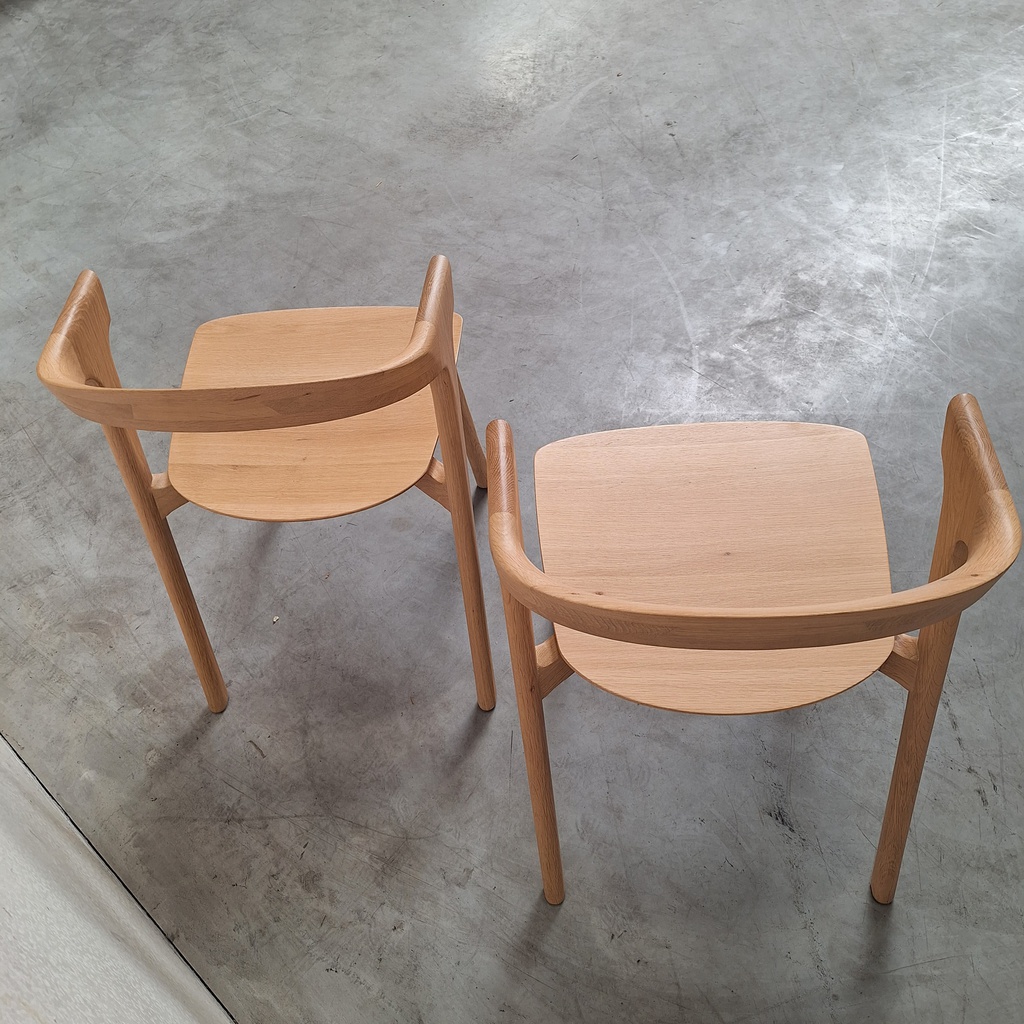 Set of 2 Bok dining chairs