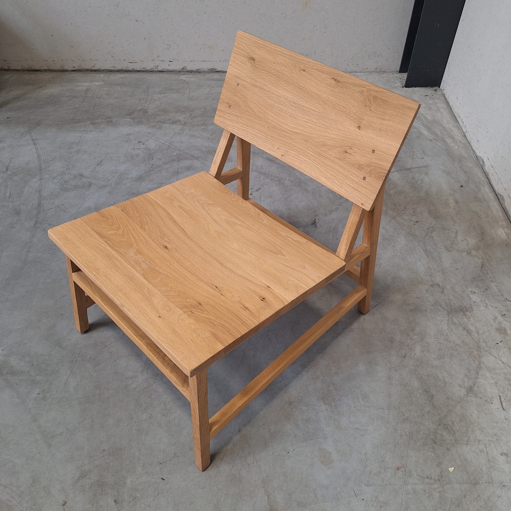 N2 lounge chair