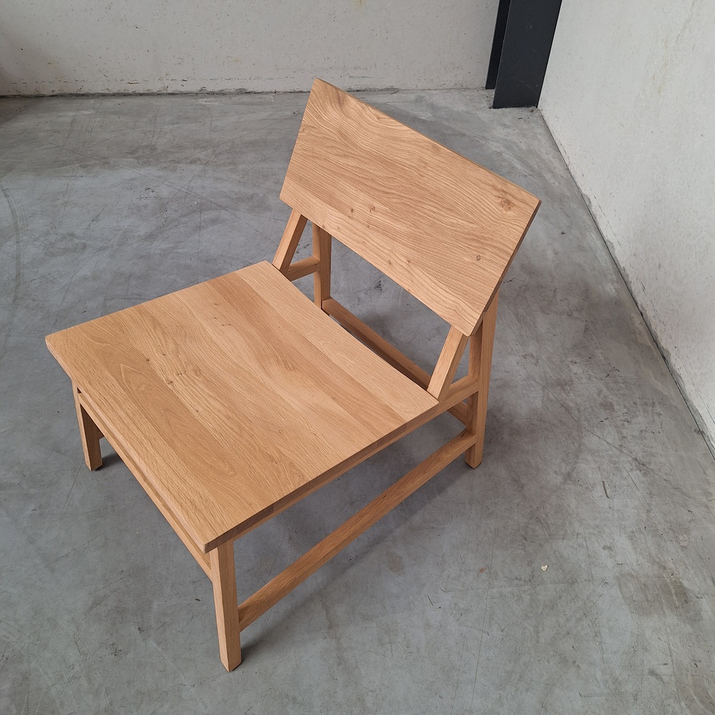 N2 lounge chair
