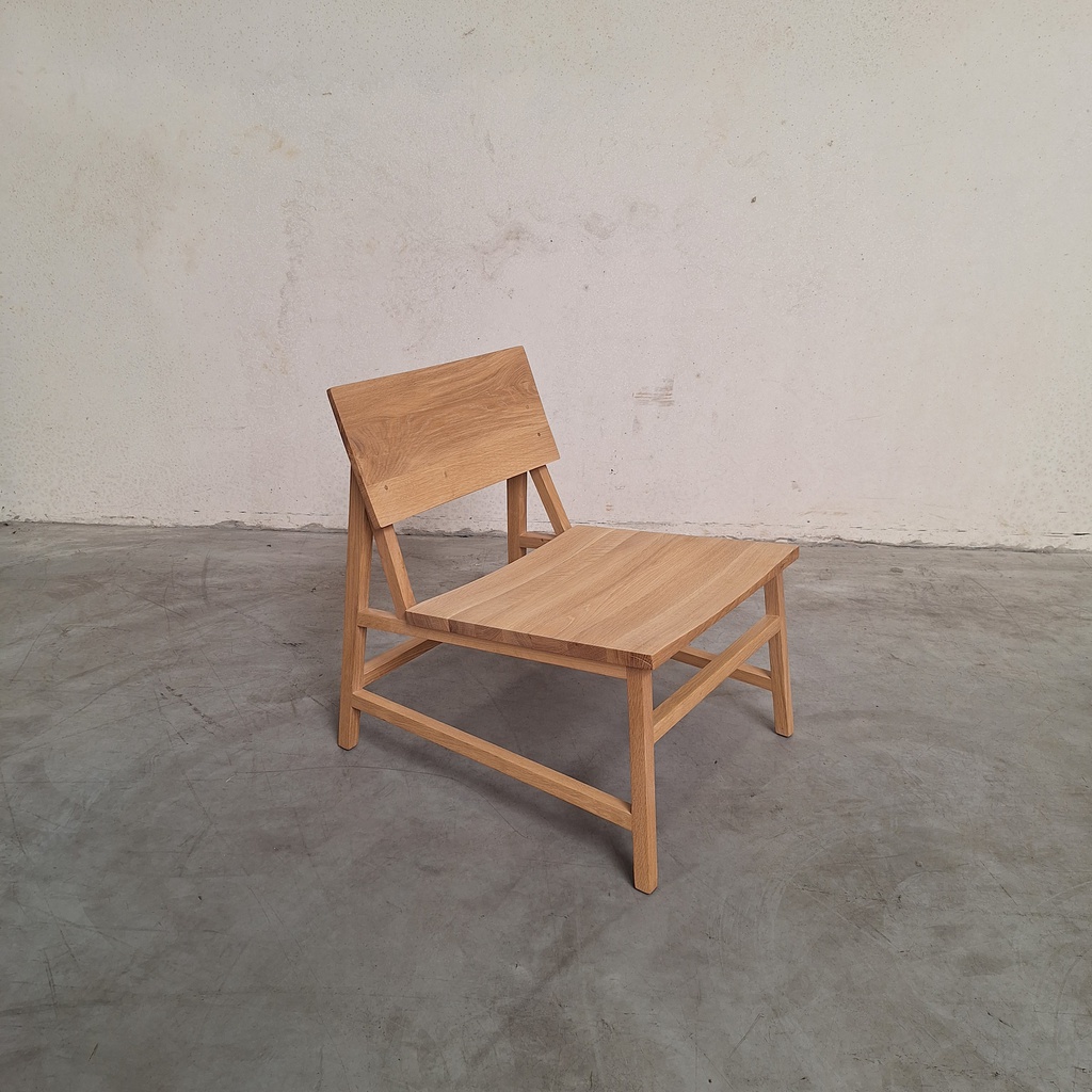 N2 lounge chair