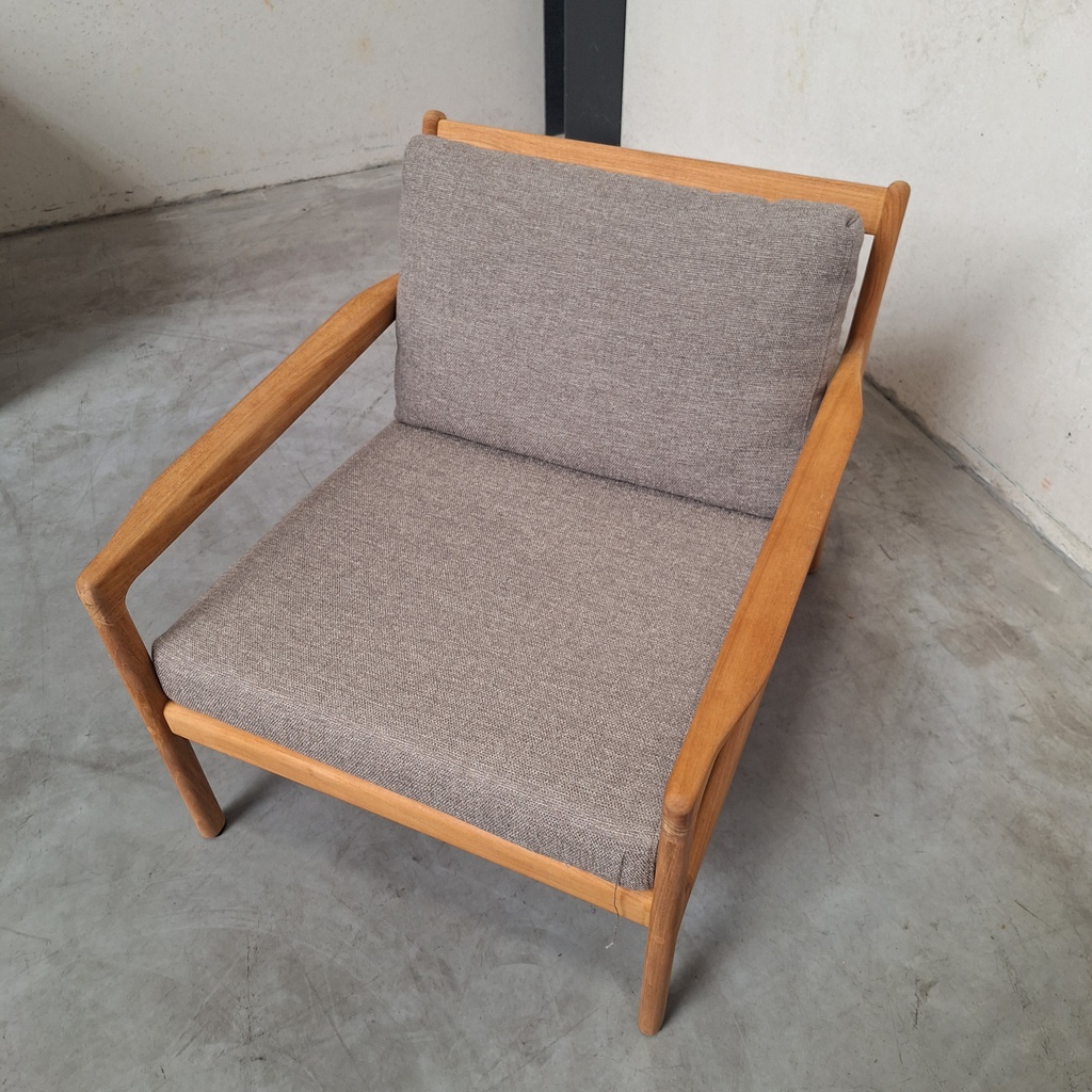 Jack outdoor lounge chair with cushion (Mocha)