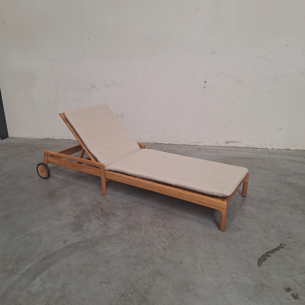 Jack outdoor adjustable lounger