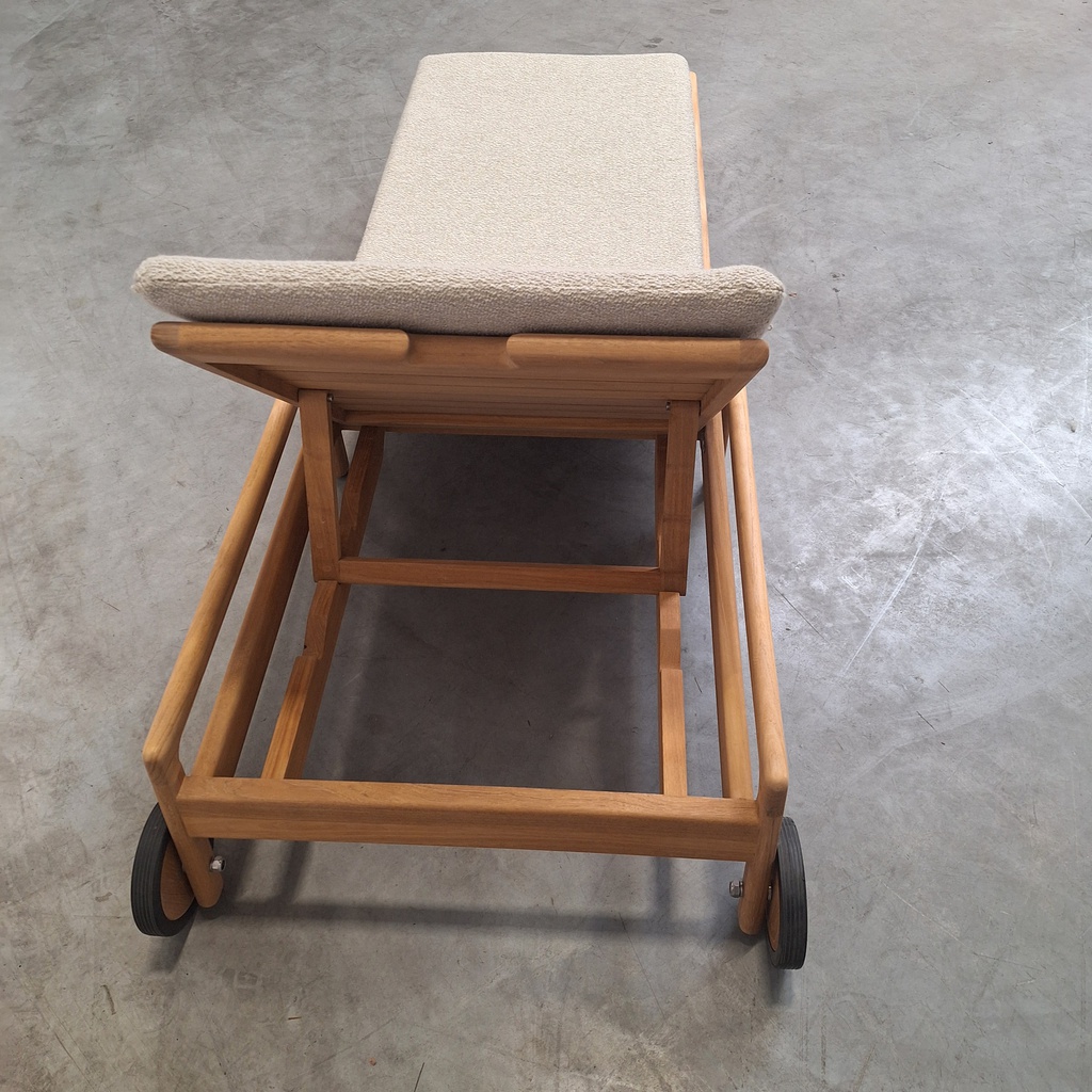 Jack outdoor adjustable lounger