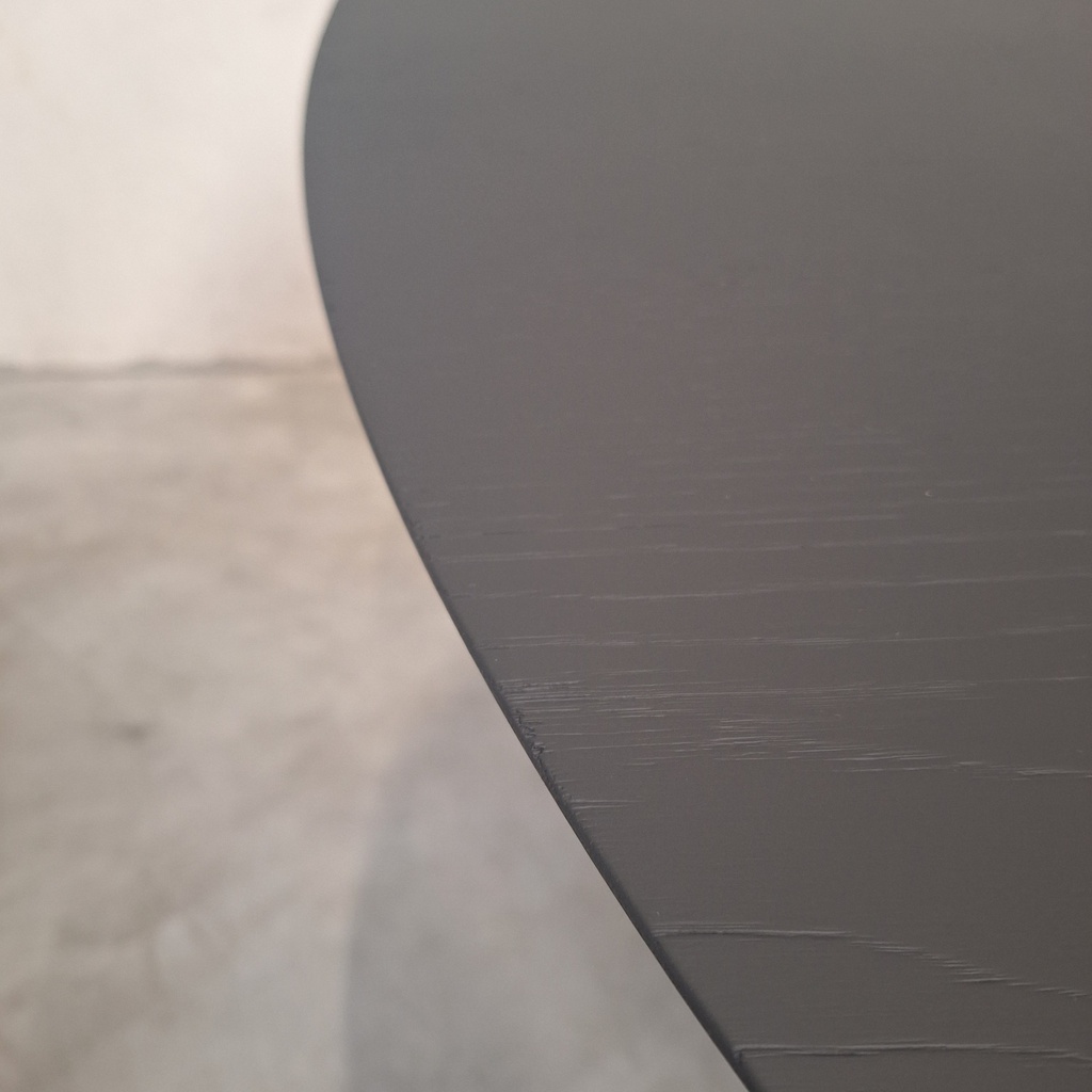 Bok round extendable dining table