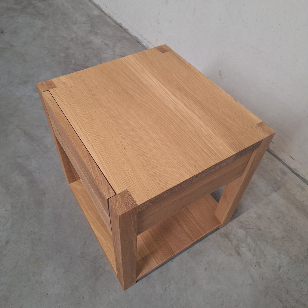 Azur bedside table