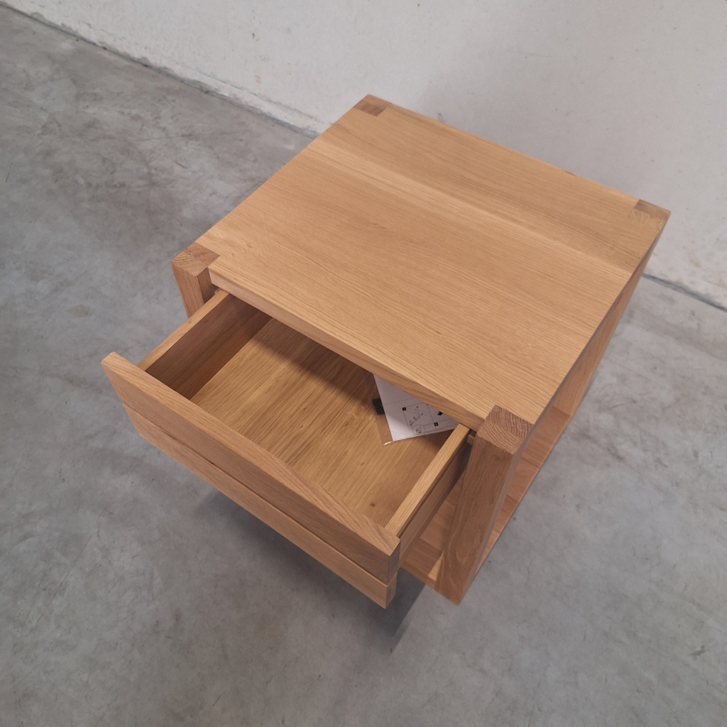 Azur bedside table