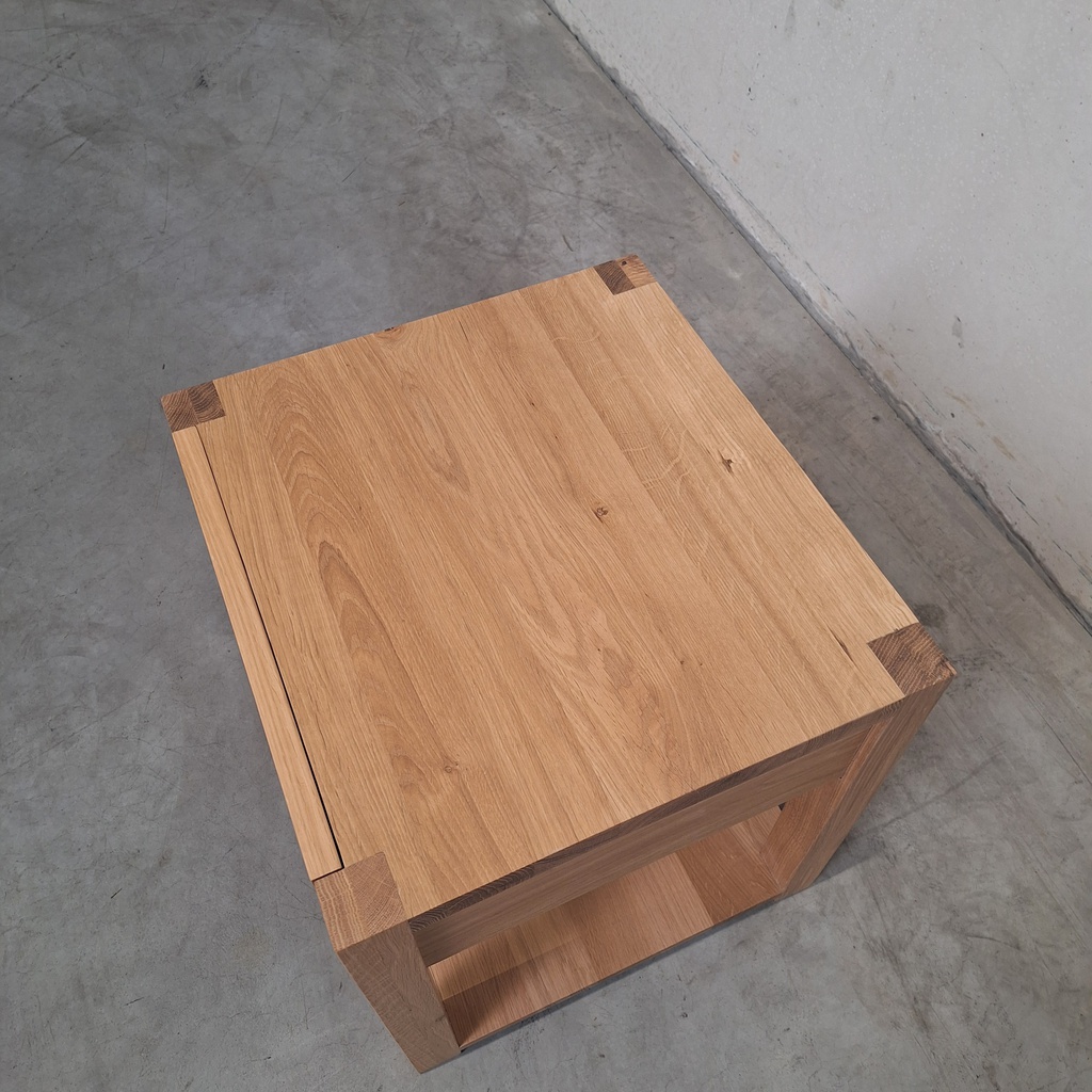 Azur bedside table