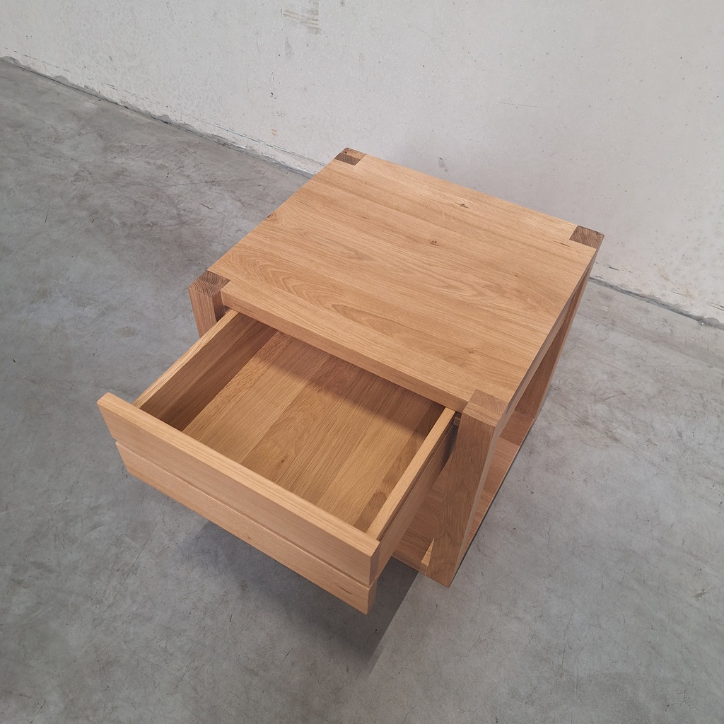 Azur bedside table