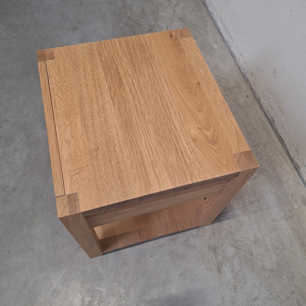Azur bedside table
