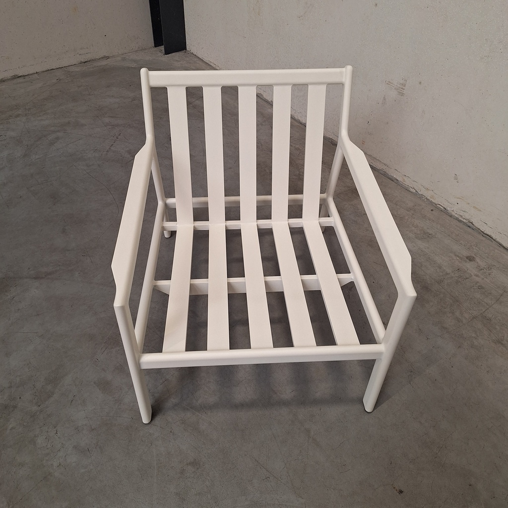 Jack outdoor lounge chair frame