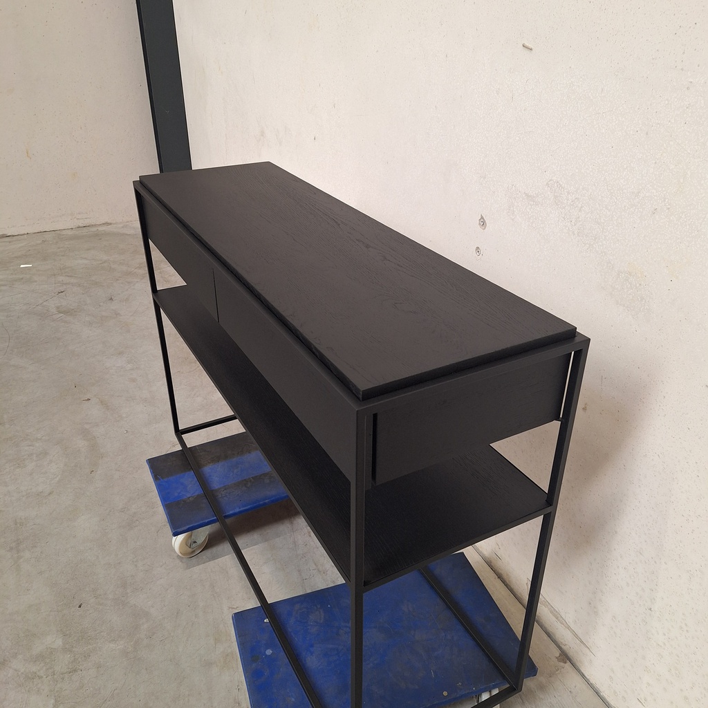 Monolit console (black)