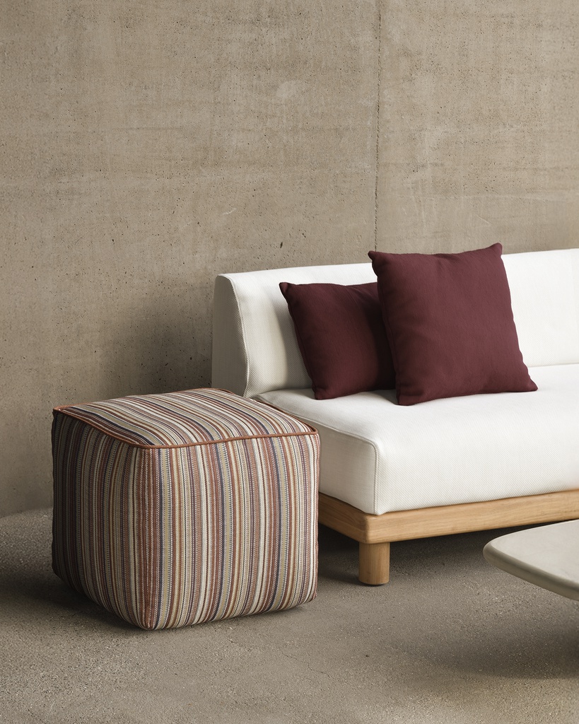 Zahara outdoor cushion TEMPLATE