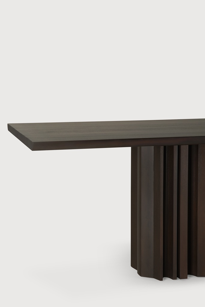 Sequence dining table TEMPLATE