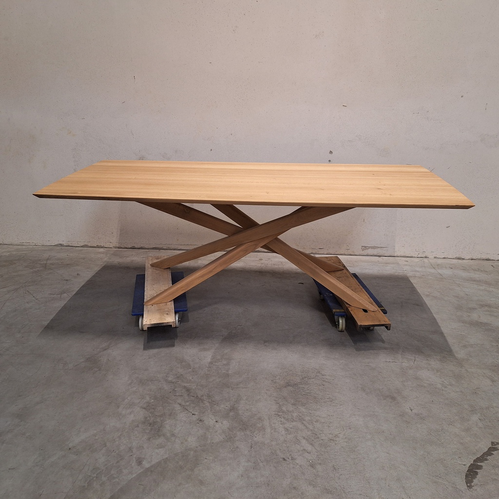 Mikado dining table - 240cm