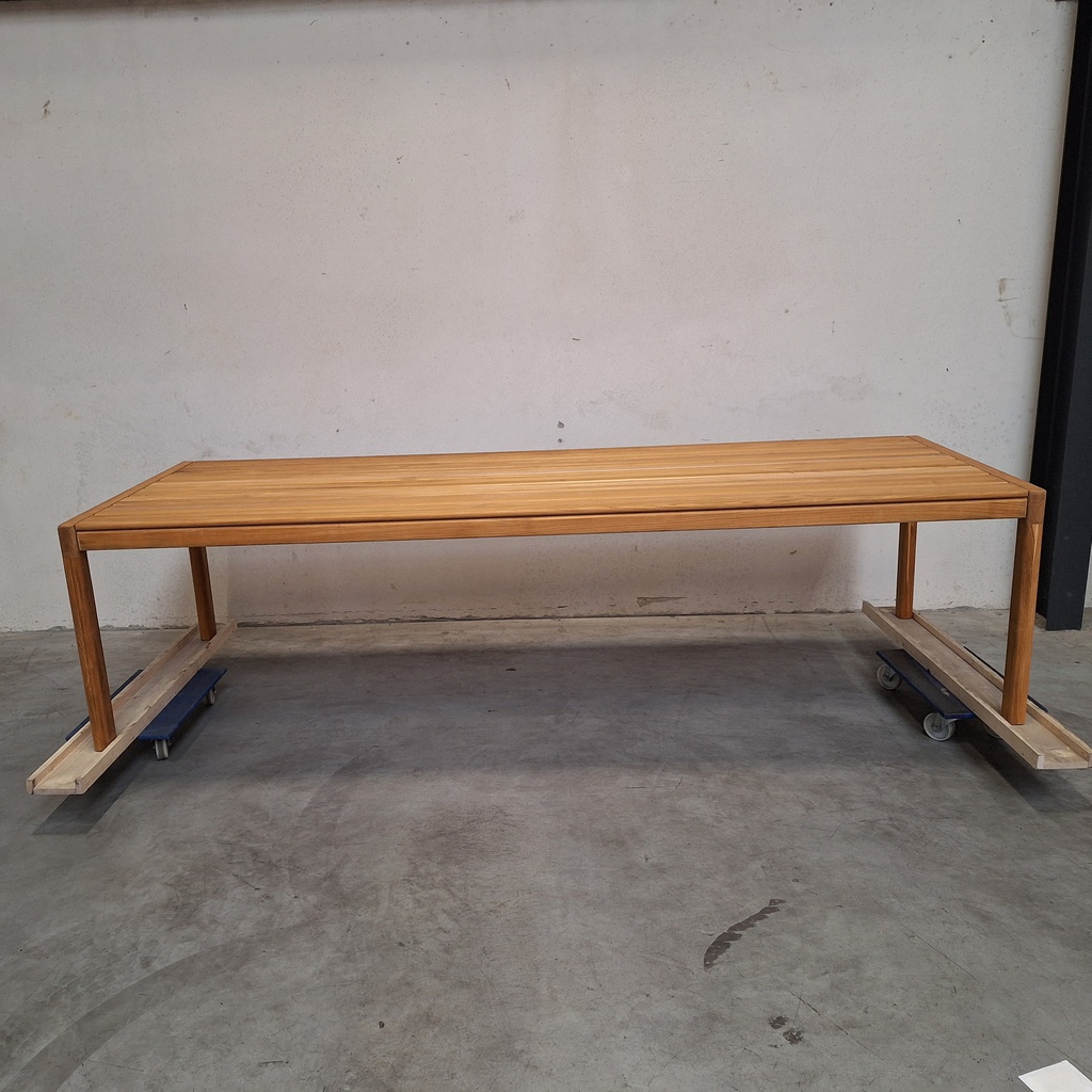 Jack outdoor dining table - 300 cm