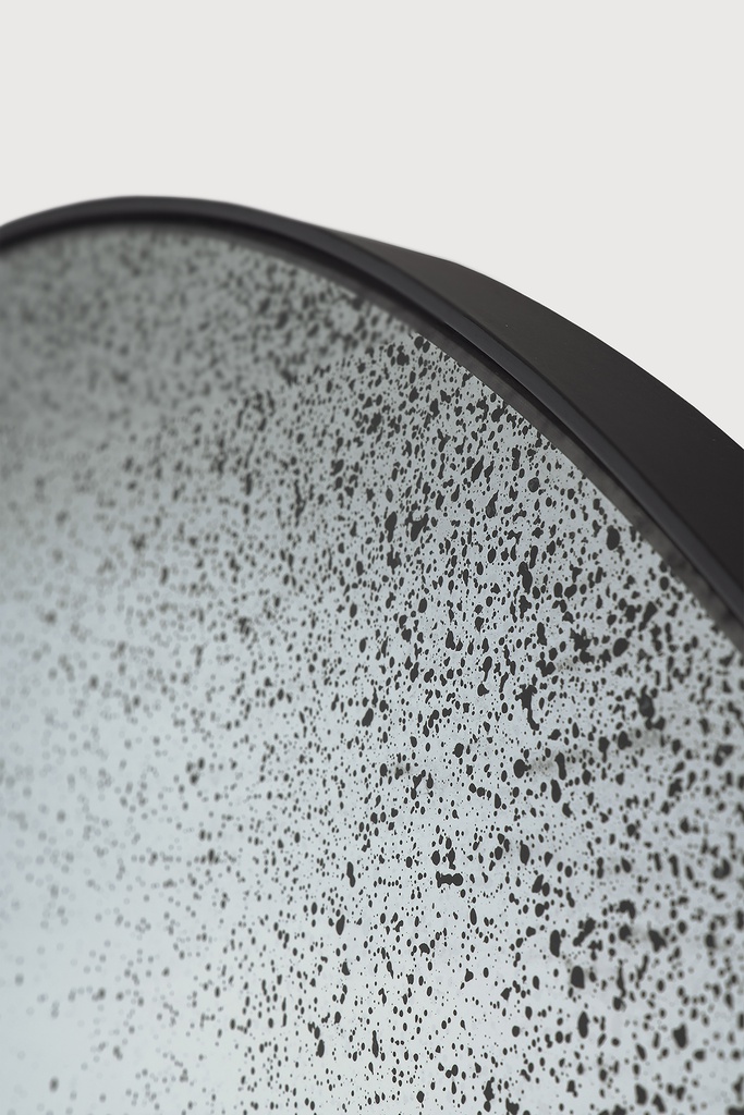 Aged wall mirror TEMPLATE